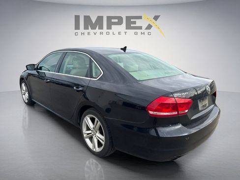 Used 2014 Volkswagen Passat 1.8T SE FWD image 3