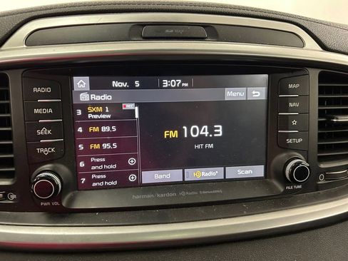 Used 2019 Kia Sorento EX w/ EX Touring Package image 11