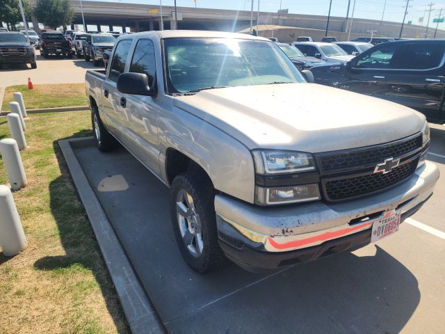 Used 2006 Chevrolet Silverado 1500 LT w/ Onstar Plus Package AWD/4WD image 2