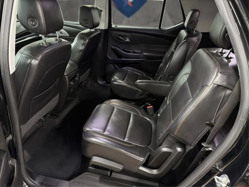 Used 2018 Chevrolet Traverse LT FWD image 13