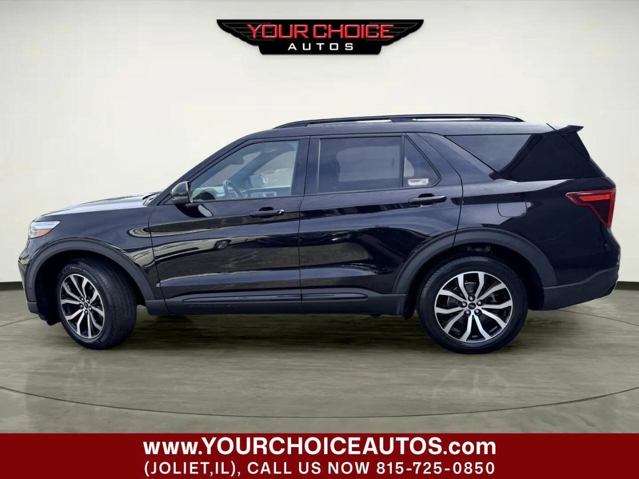Used 2020 Ford Explorer ST AWD/4WD image 2