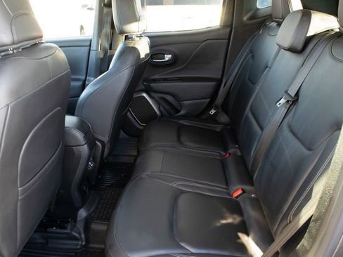 Used 2018 Jeep Renegade Limited w/ Trailer Tow Group image 20