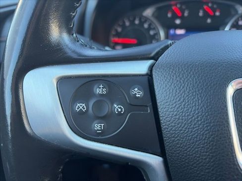 Used 2020 GMC Terrain SLE image 24