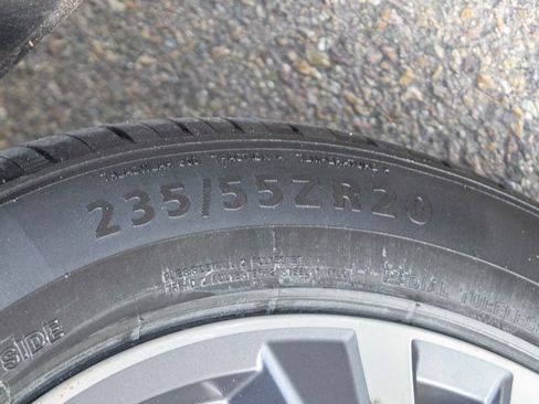 Used 2020 Nissan Pathfinder Platinum image 9