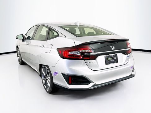Used 2019 Honda Clarity Plug-In Hybrid image 5