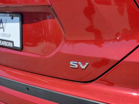 Used 2024 Nissan Kicks SV w/ Interior Electronics Package FWD image 8
