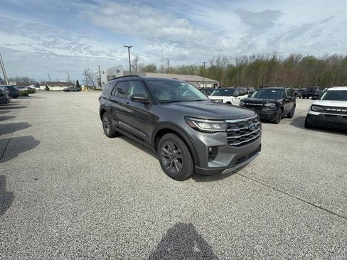 New 2026 Ford Explorer Active image 9