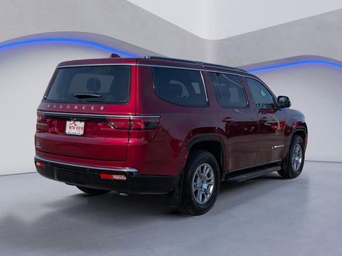 Used 2023 Jeep Wagoneer Base w/ Convenience Group I image 8