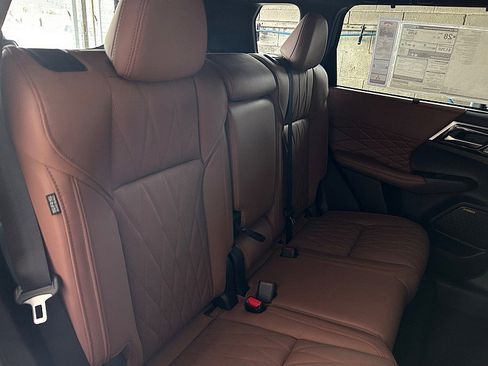 New 2026 Mitsubishi Outlander SEL image 22