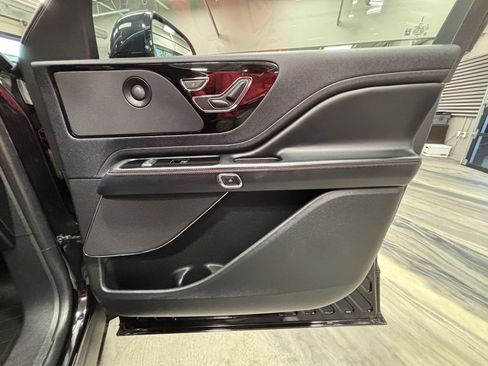 Used 2020 Lincoln Aviator Reserve w/ Equipment Group 201A image 45
