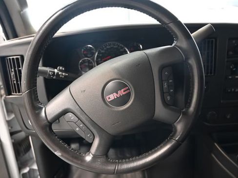 Used 2023 GMC Savana 3500 LS image 22