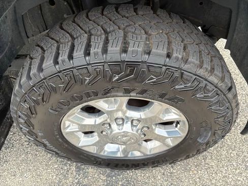 Used 2022 RAM 3500 Laramie w/ Chrome Appearance Group AWD/4WD image 19