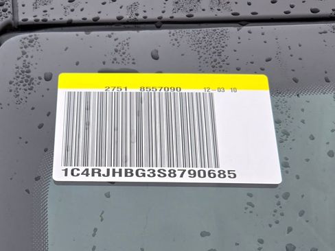 New 2025 Jeep Grand Cherokee Limited image 32