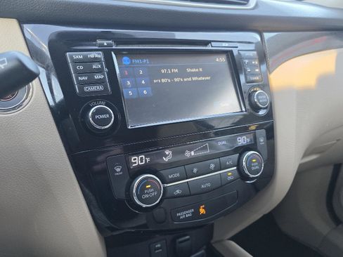 Used 2015 Nissan Rogue SL w/ SL Premium Package image 17