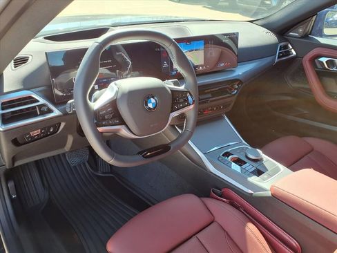 Used 2025 BMW 230i Coupe w/ Premium Package image 3