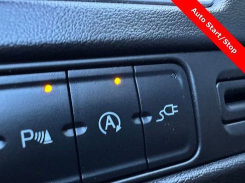 Used 2021 Chevrolet Suburban LT image 12