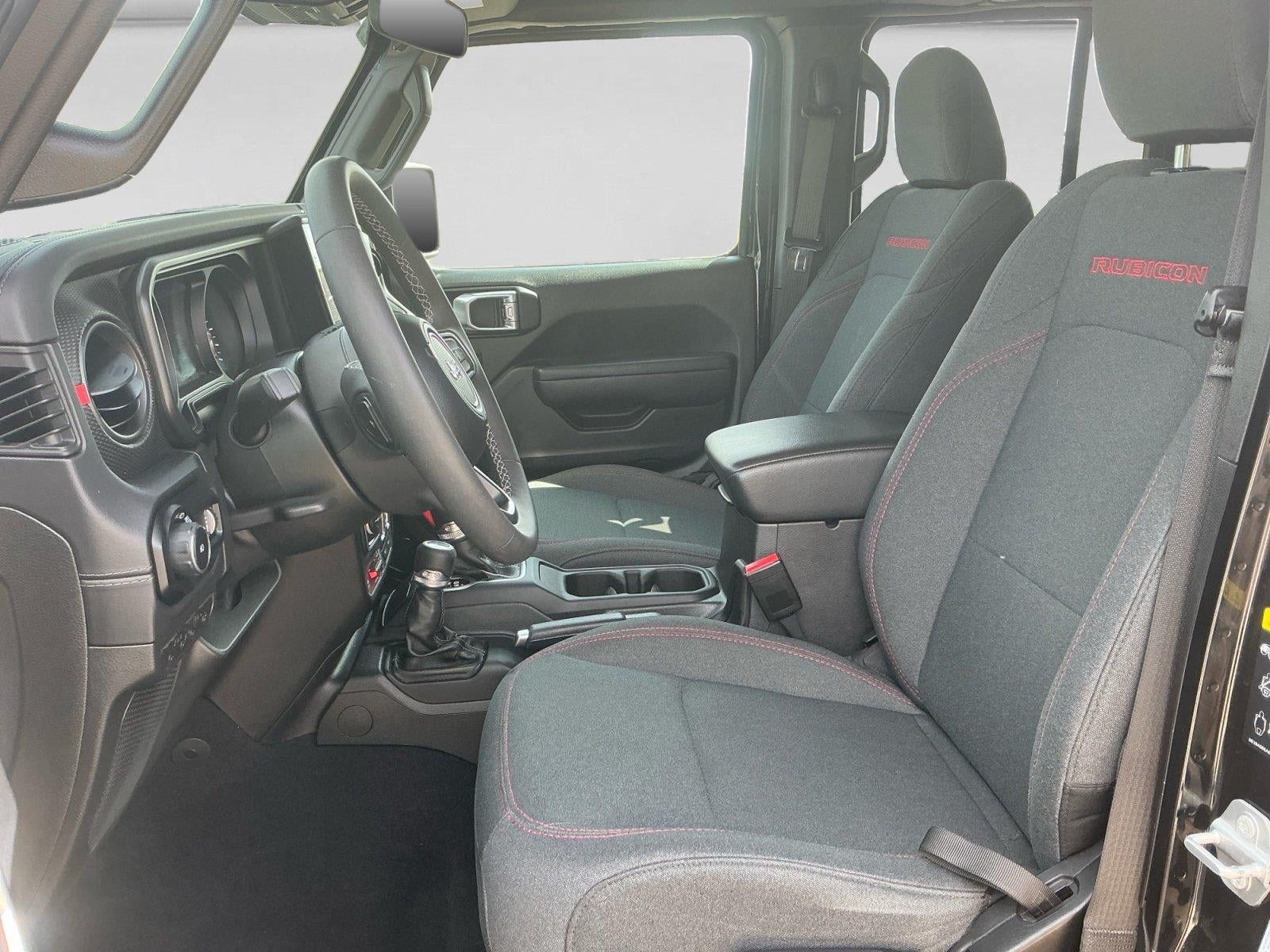 Used 2025 Jeep Wrangler Unlimited Rubicon AWD/4WD image 10