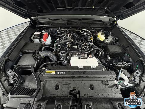 Certified 2025 Toyota 4Runner SR5 AWD/4WD image 29