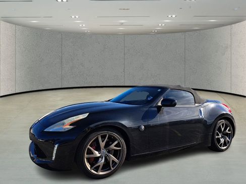 Used 2014 Nissan 370Z Touring w/ Sport Package image 1