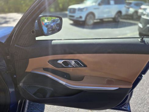 Used 2023 BMW 330i Sedan w/ Driving Assistance Package image 14