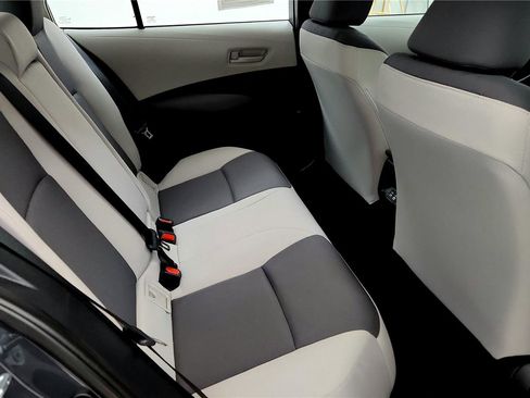 Certified 2025 Toyota Corolla LE image 27