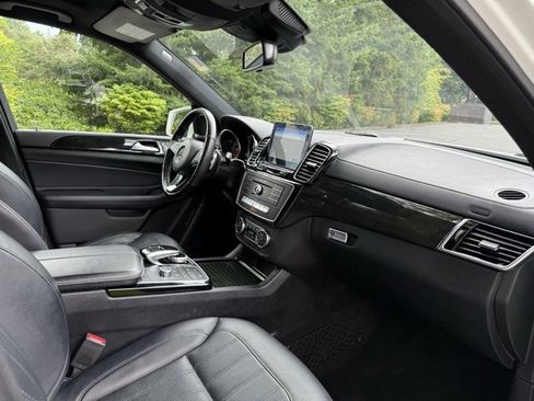 Used 2018 Mercedes-Benz GLS 450 4MATIC image 11