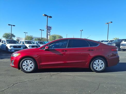 Used 2019 Ford Fusion S image 3