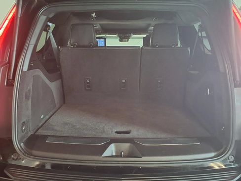 Used 2021 Cadillac Escalade ESV Sport Platinum AWD/4WD image 5