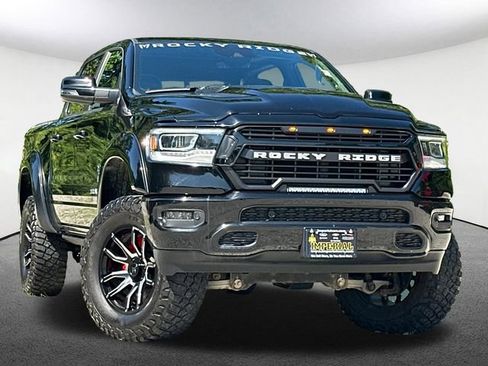 Used 2023 RAM 1500 Laramie AWD/4WD image 2