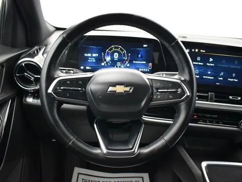 Used 2025 Chevrolet Equinox LT image 20