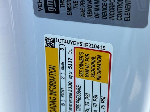 New 2026 GMC Sierra 3500 Denali Ultimate w/ LPO, Black Badging Package image 23