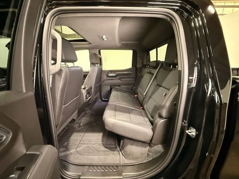 Used 2025 GMC Sierra 1500 SLT w/ SLT Premium Plus Package image 16