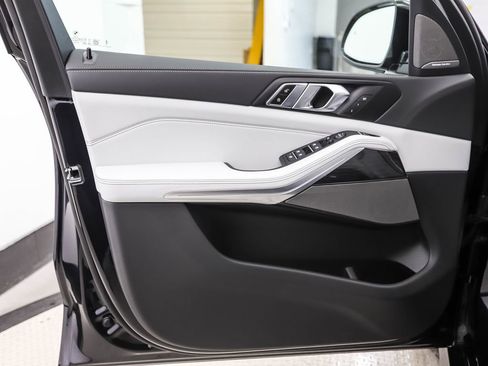 New 2026 BMW X5 xDrive40i w/ M Sport Package image 10