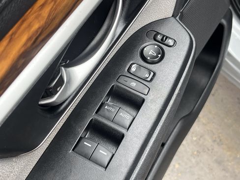 Used 2020 Honda CR-V EX image 26
