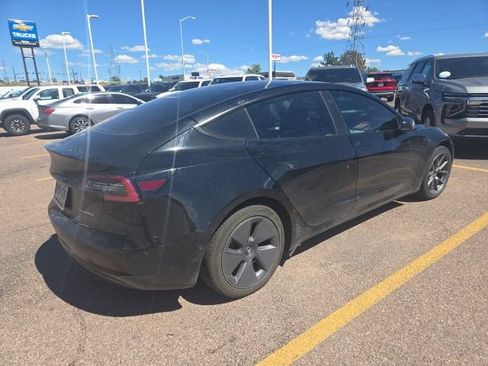Used 2022 Tesla Model 3 Long Range AWD/4WD image 3