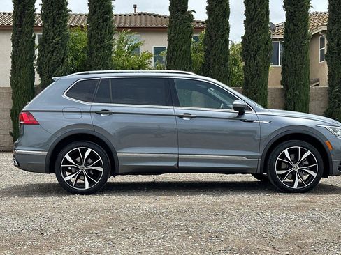 Certified 2023 Volkswagen Tiguan SEL R-Line AWD/4WD image 3
