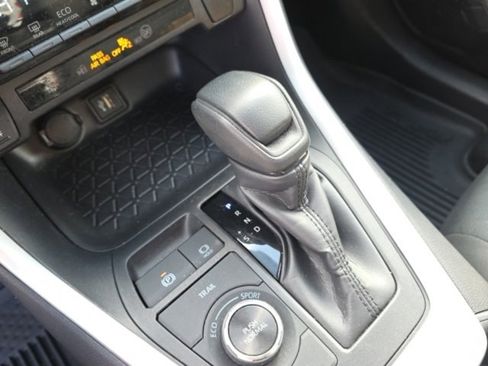 Certified 2025 Toyota RAV4 XLE image 22