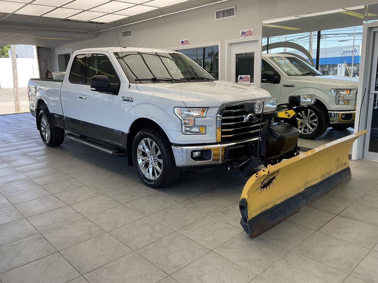 Used 2017 Ford F150 XLT w/ Equipment Group 302A Luxury AWD/4WD image 1