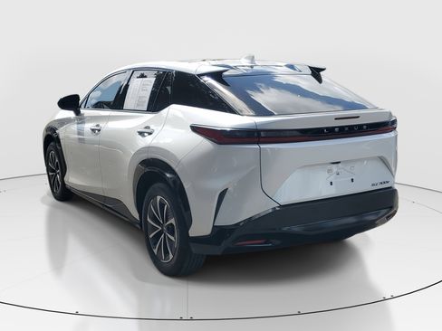 Used 2024 Lexus RZ 300e Premium w/ Accessory Package (Z1) image 5