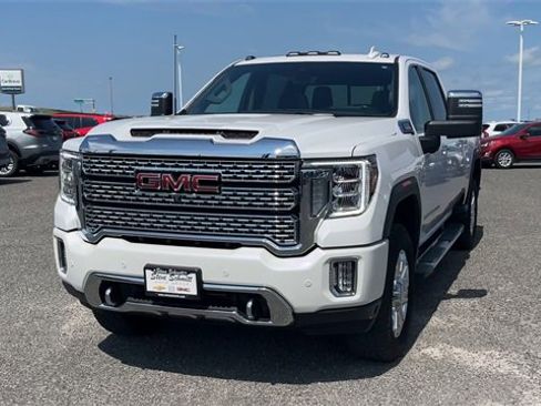 Certified 2022 GMC Sierra 2500 Denali w/ Denali Ultimate Package image 3