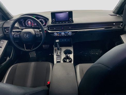Used 2025 Honda Civic Sport image 13