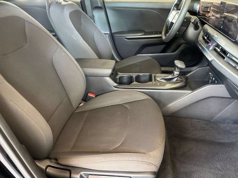 Used 2026 Kia K4 FWD image 34