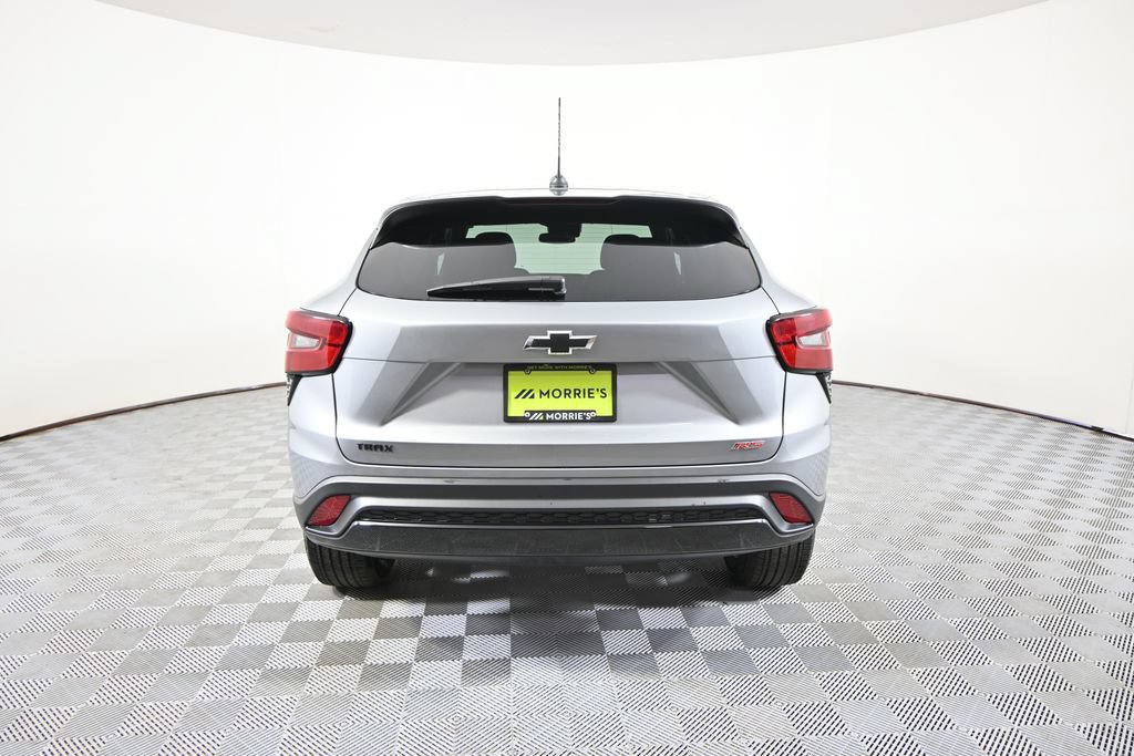 Used 2024 Chevrolet Trax RS w/ Driver Confidence Package FWD image 5
