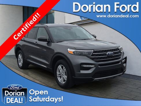 Certified 2023 Ford Explorer XLT w/ Equipment Group 202A AWD/4WD image 1