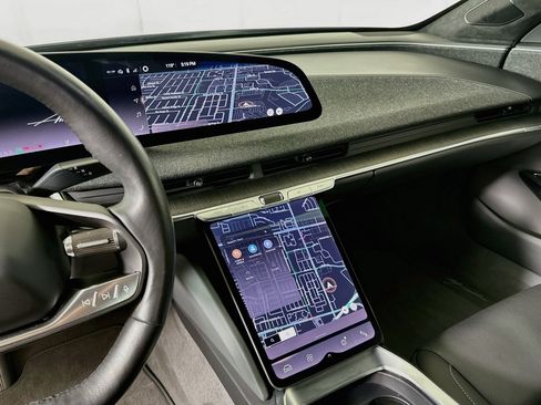 Used 2024 Lucid Air Touring AWD/4WD image 22