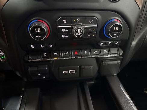 Used 2020 Chevrolet Silverado 2500 High Country w/ Z71 Off-Road Package image 27