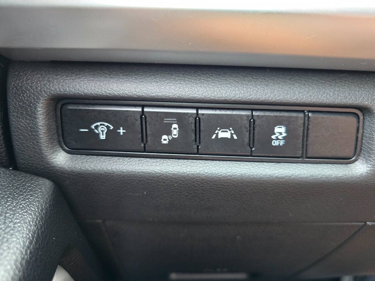 Used 2020 Kia Telluride S w/ S 8 Passenger Seating Package AWD/4WD image 16