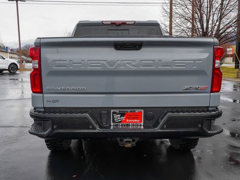 Used 2024 Chevrolet Silverado 1500 ZR2 w/ Technology Package image 7