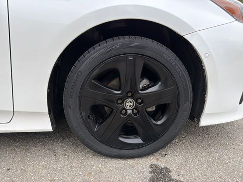 Used 2021 Toyota Prius LE image 14