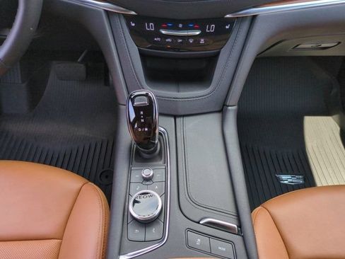 Used 2024 Cadillac XT5 Premium Luxury w/ LPO, Floor Liner Package AWD/4WD image 18